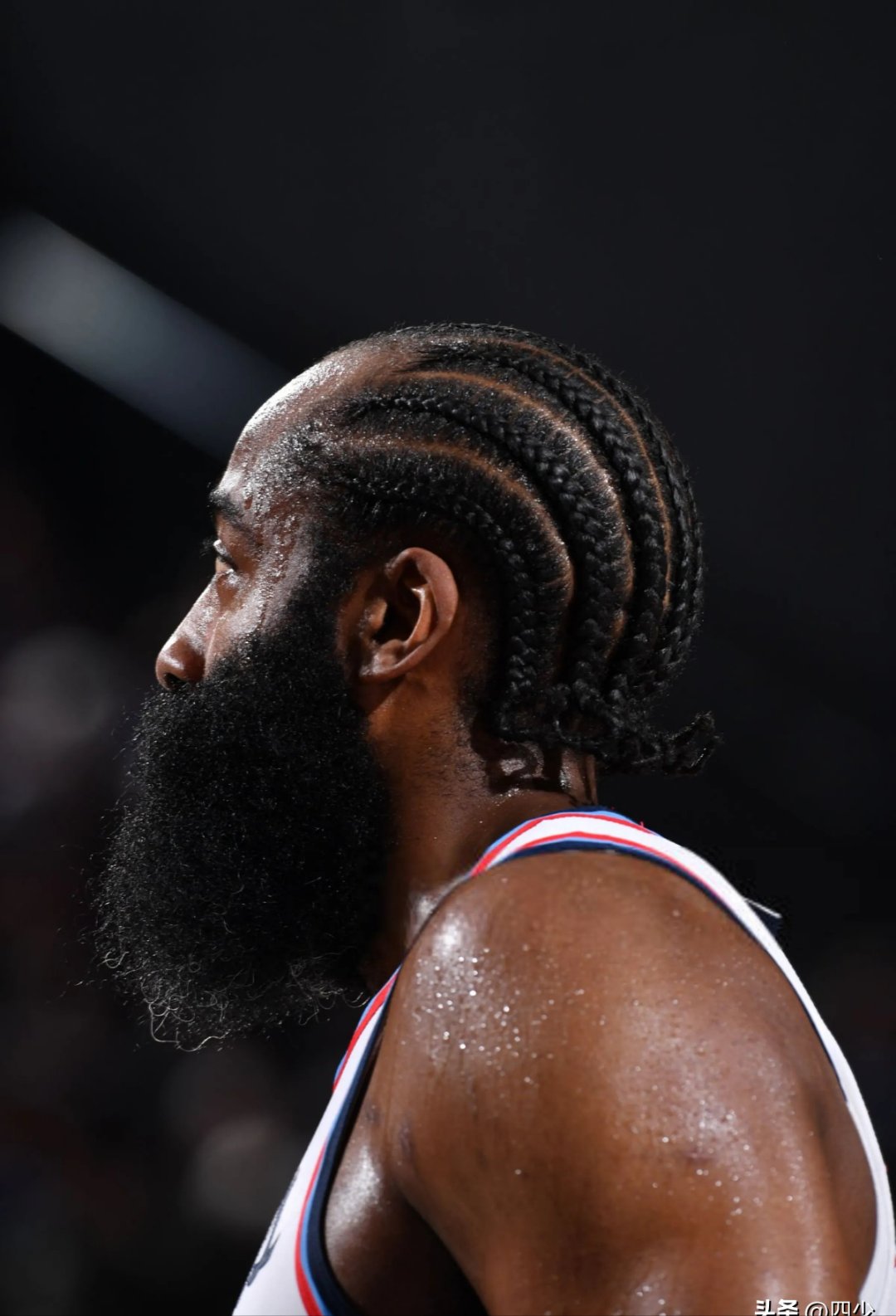 乐鱼官网哈登连续三场比赛得分超过高光表现，切尔西挑战极限！的简单介绍